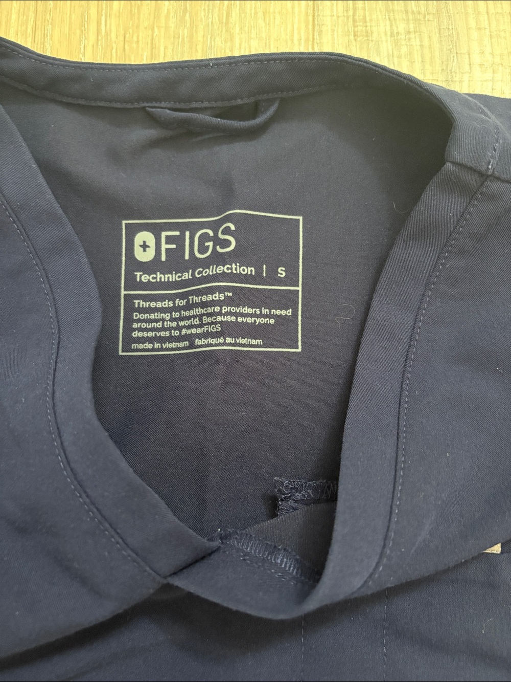 Figs Woman’s Navy V-Neck Scrub Tank - Picture 2 of 3